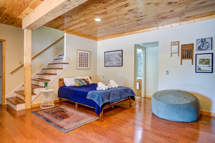 Newly renovated downstairs suite is large and comfortable with a full bath. 