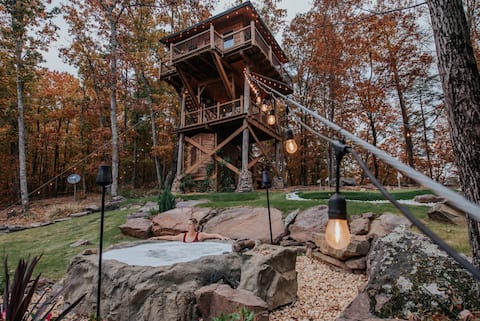 Mountaintop Luxury Lookout Tower at Selah Ridge