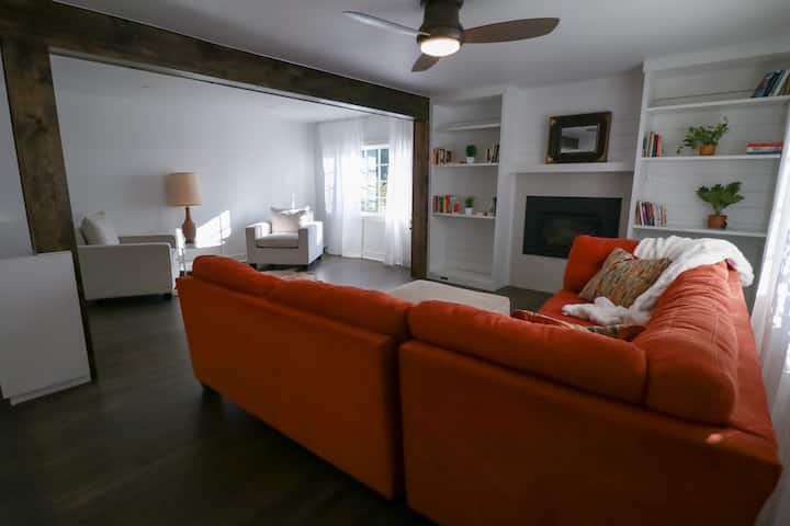 Cheerful 3 Bedroom Home - Englewood, CO