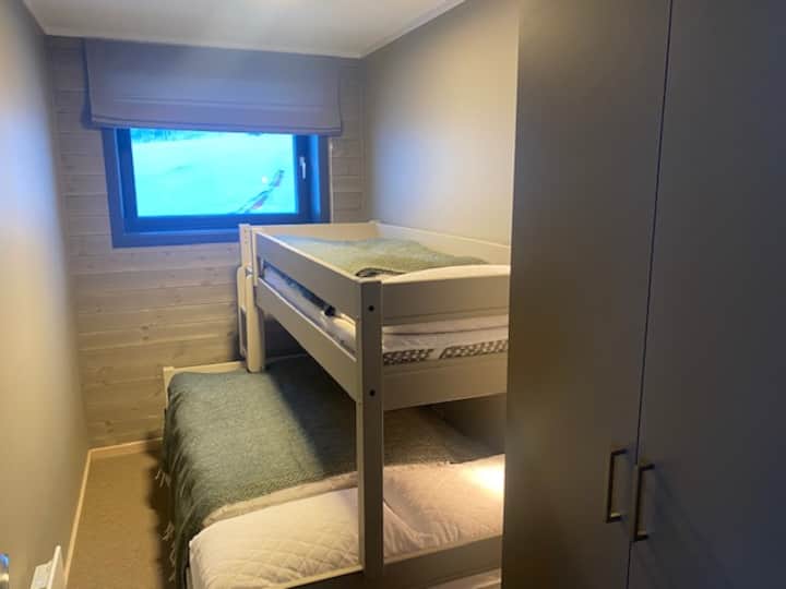Dormitorio con litera con capacidad para 3 personas