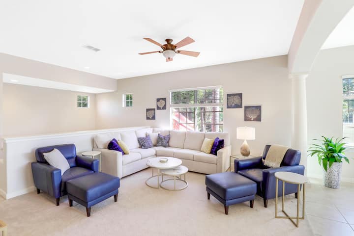 Spacious 3 Bedroom Condo W/resortamenities - Estero, FL