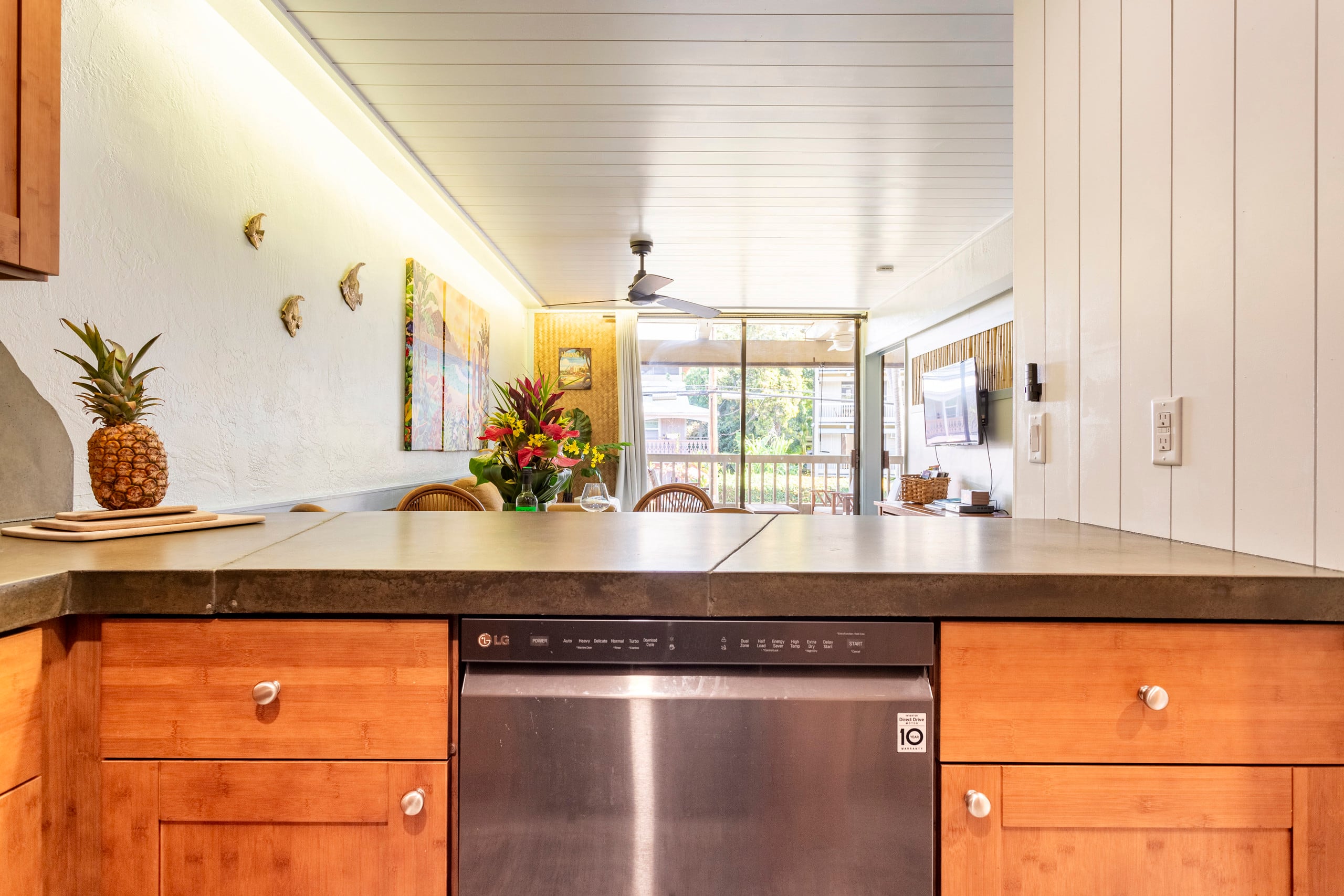 Condo in Kailua-Kona · ★4.91 · 1 bedroom · 1 bed · 1 bath - Image 4