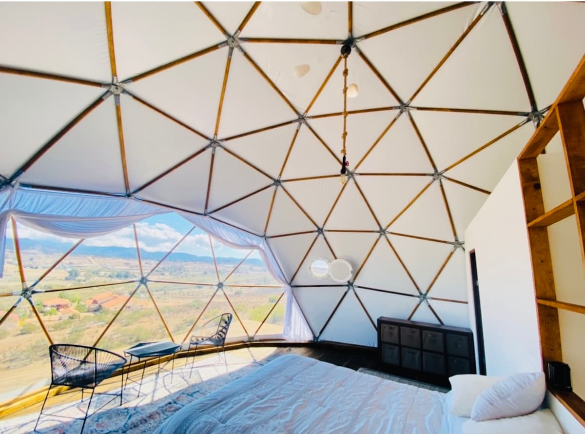 Propiedad de Airbnb exitosa: DOMÓSS experience the true glamor of glamping en Francisco Zarco (Valle De Guadalupe)