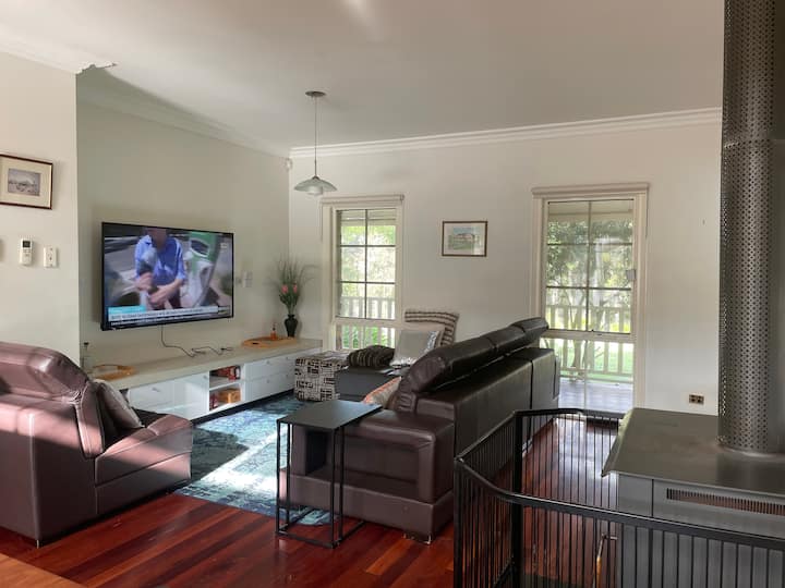 Farm House, Pool & Tramp, Games Room, 5 Bedrooms - Kilmore