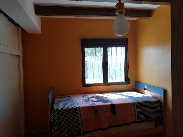 საძინებელი 1