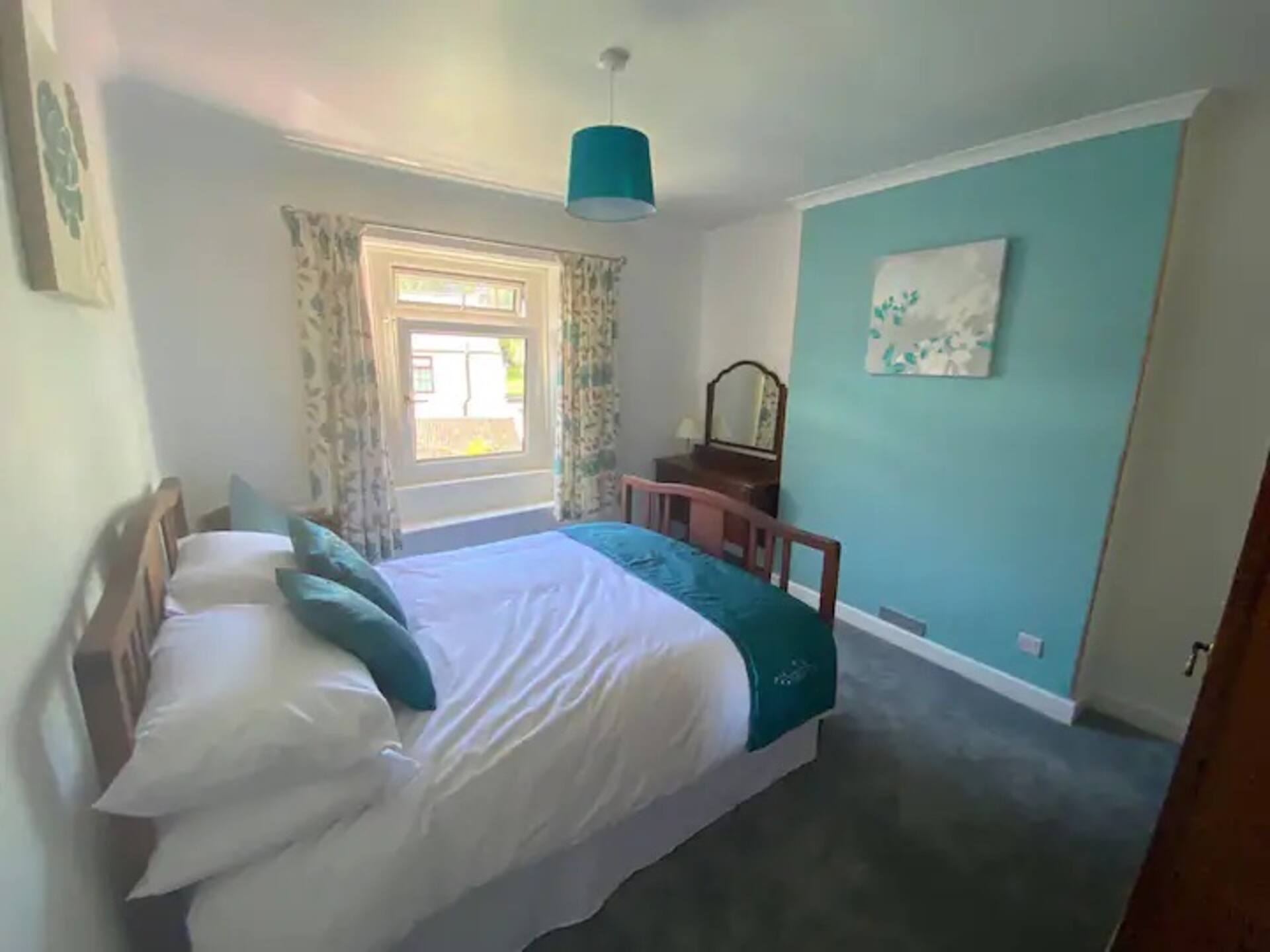 The Retreat @ The Old Smithy, Colebrook Village — photo 4