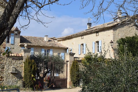 L'Olivier Cottage – La Roseraie du Val'ensoleillé
