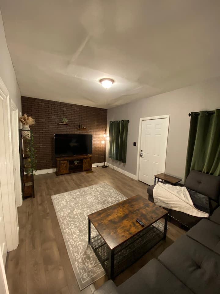 Luxurious home 10min from downtown Cincy and more! Houses for Rent in