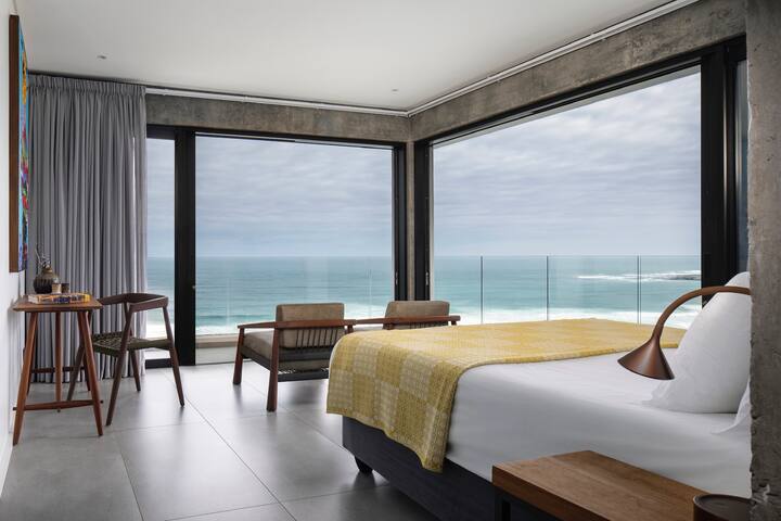 BEYOND Misty Cliffs – NEW stylish seaview HOUSE gallery image 3
