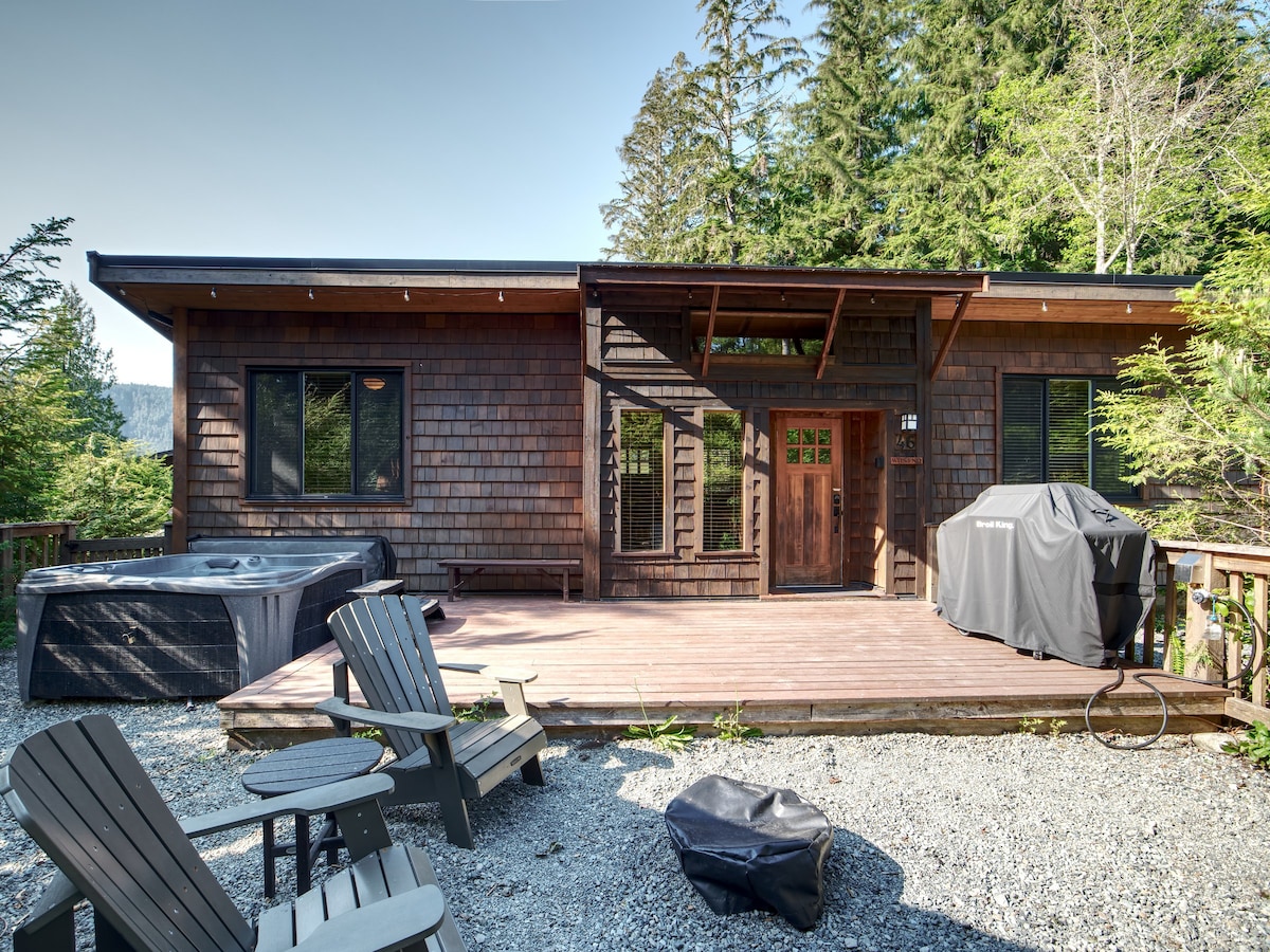 Lake Cowichan Vacation Rentals & Homes - British Columbia, Canada | Airbnb