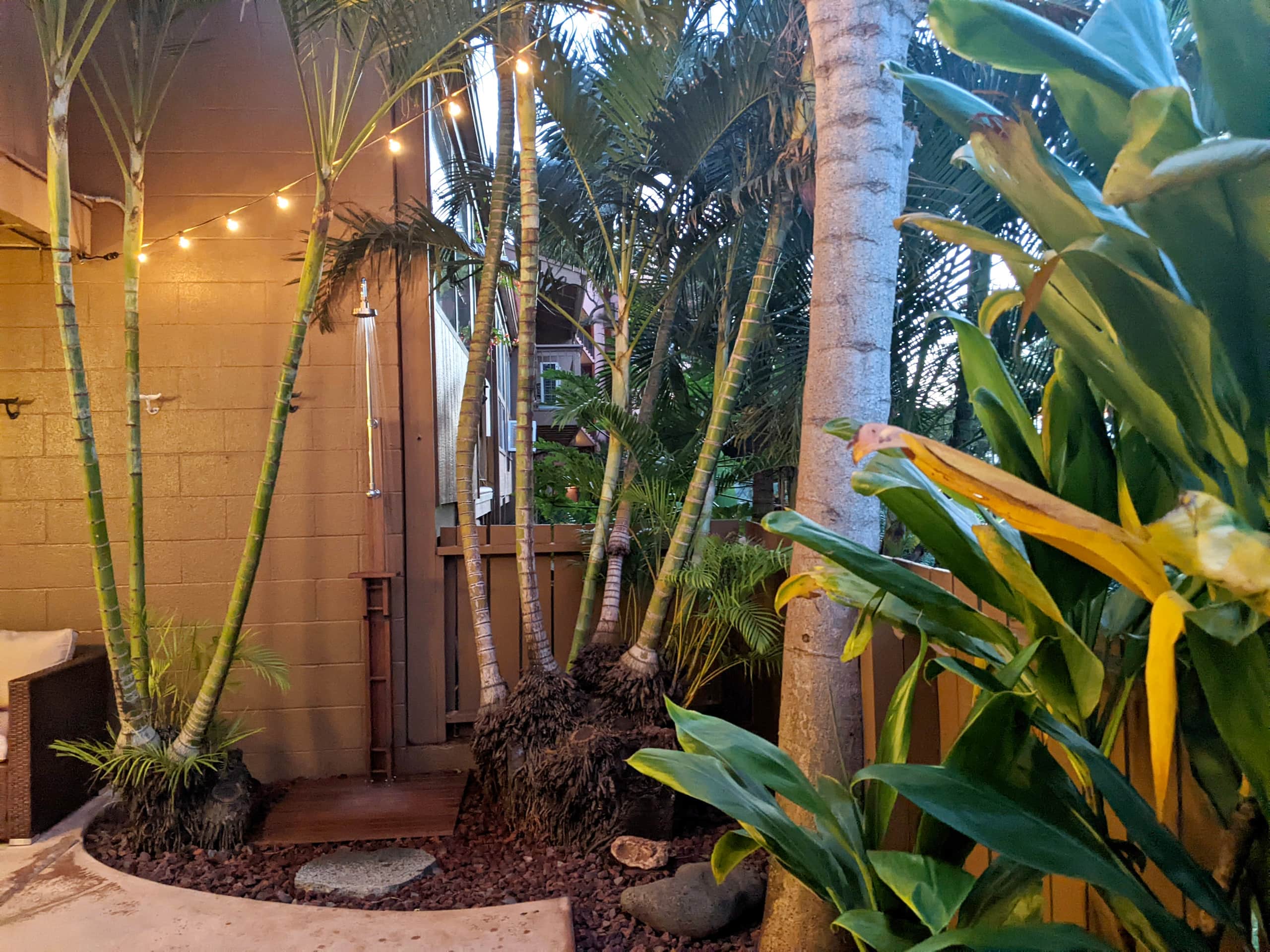 Townhouse in Lahaina · ★4.96 · 3 bedrooms · 4 beds · 1.5 baths - Image 24