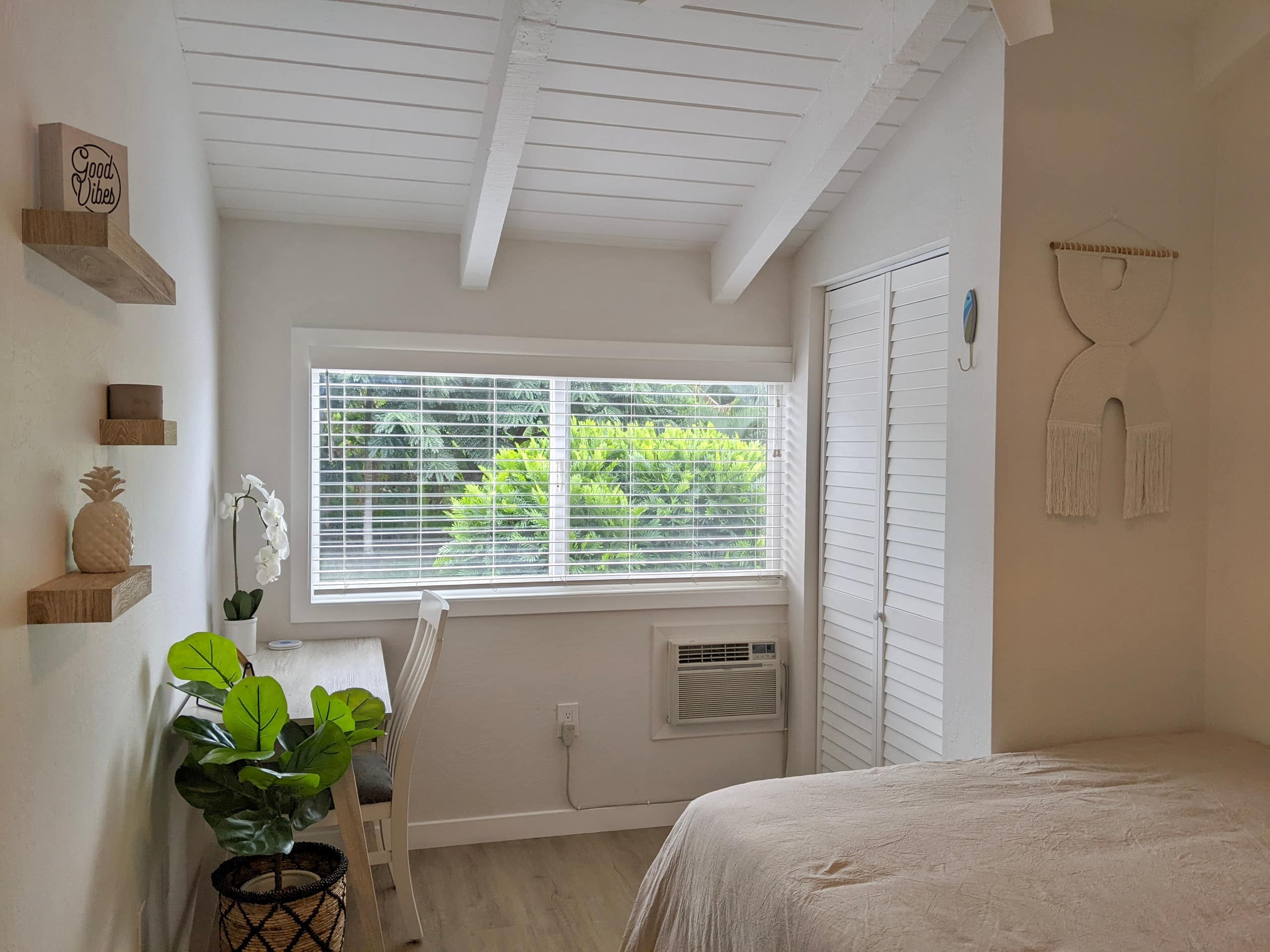 Townhouse in Lahaina · ★4.96 · 3 bedrooms · 4 beds · 1.5 baths - Image 15