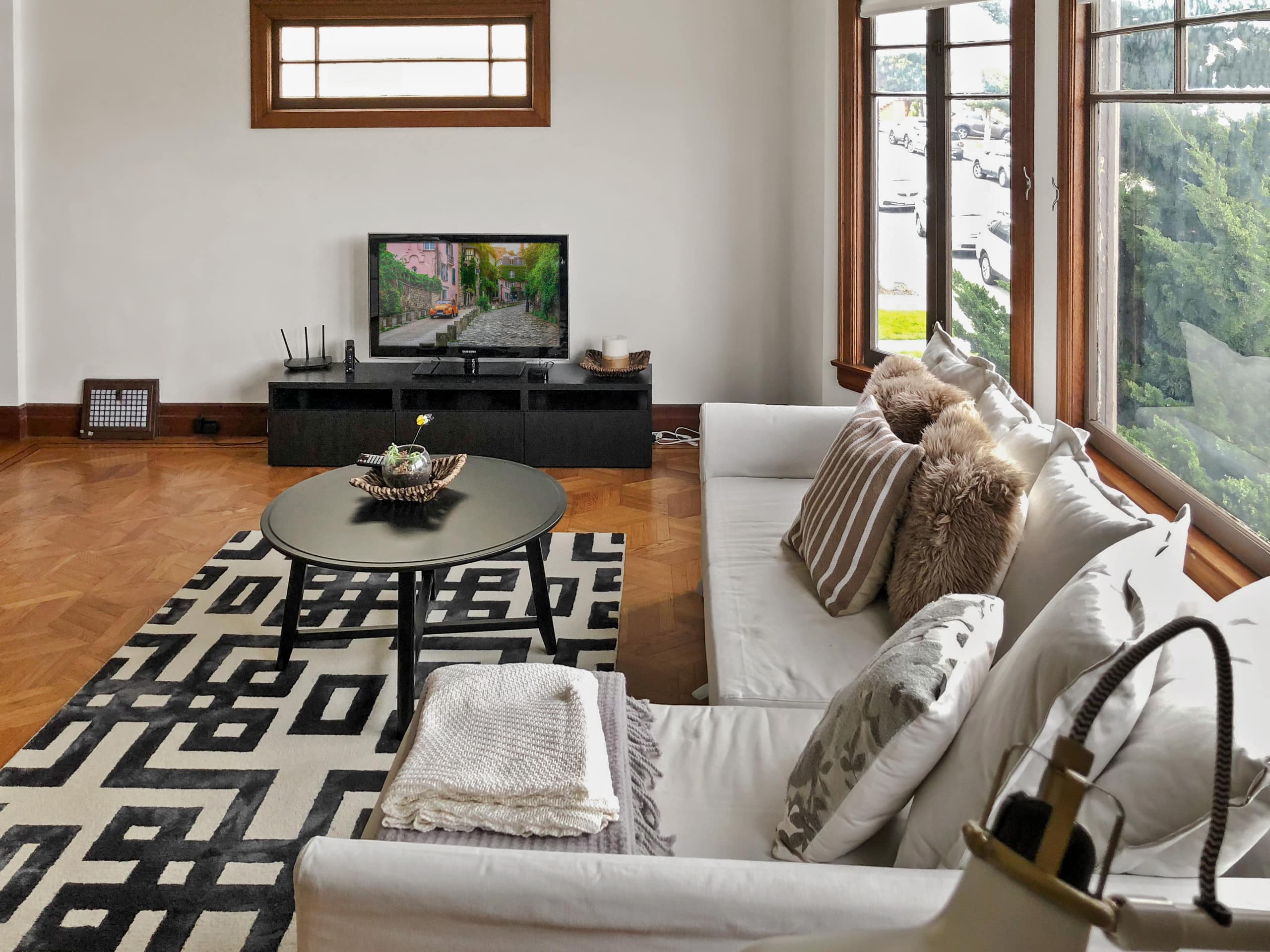 Home in San Francisco · ★4.67 · 2 bedrooms · 3 beds · 2 baths - Image 2
