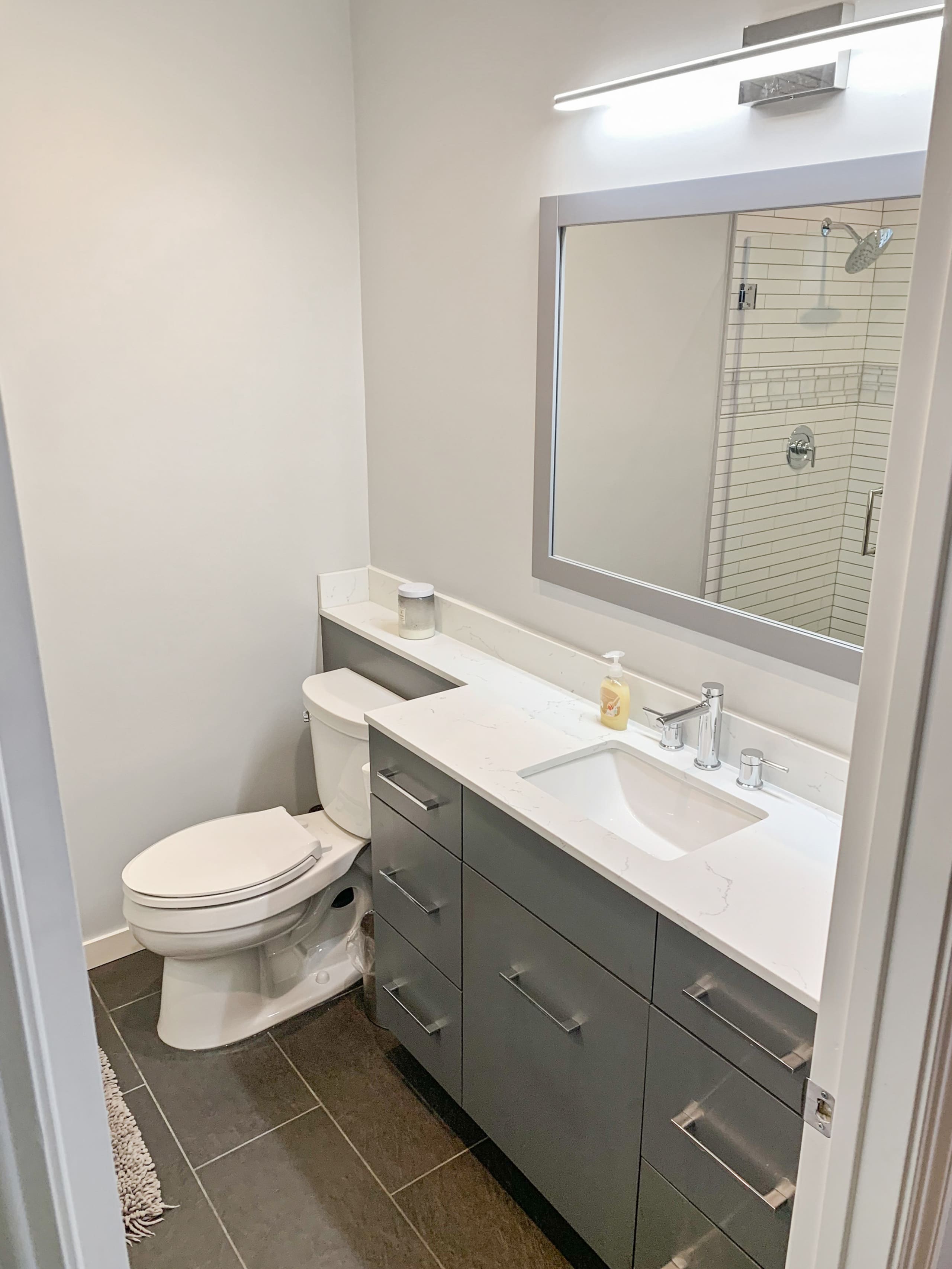 Home in San Francisco · ★4.67 · 2 bedrooms · 3 beds · 2 baths - Image 8