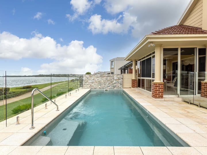 Manning River Manor