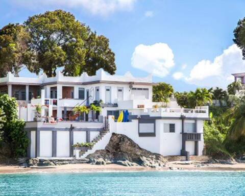 Stunning Waterfront, Cascading Family Compound