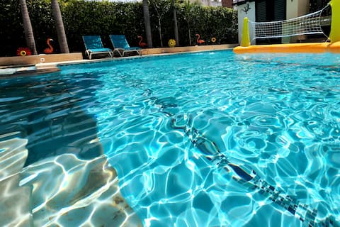 Spectacular House with Private Pool