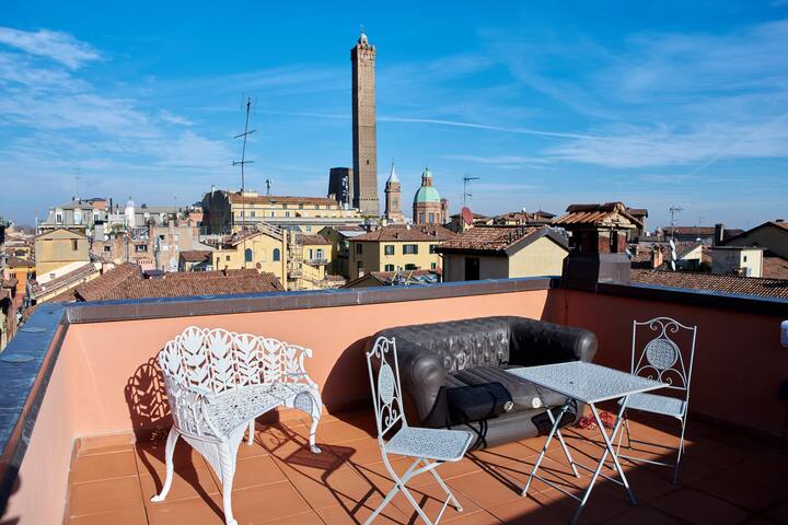 Medieval Tower with Modern Comforts:Timeless Charm gallery image 5