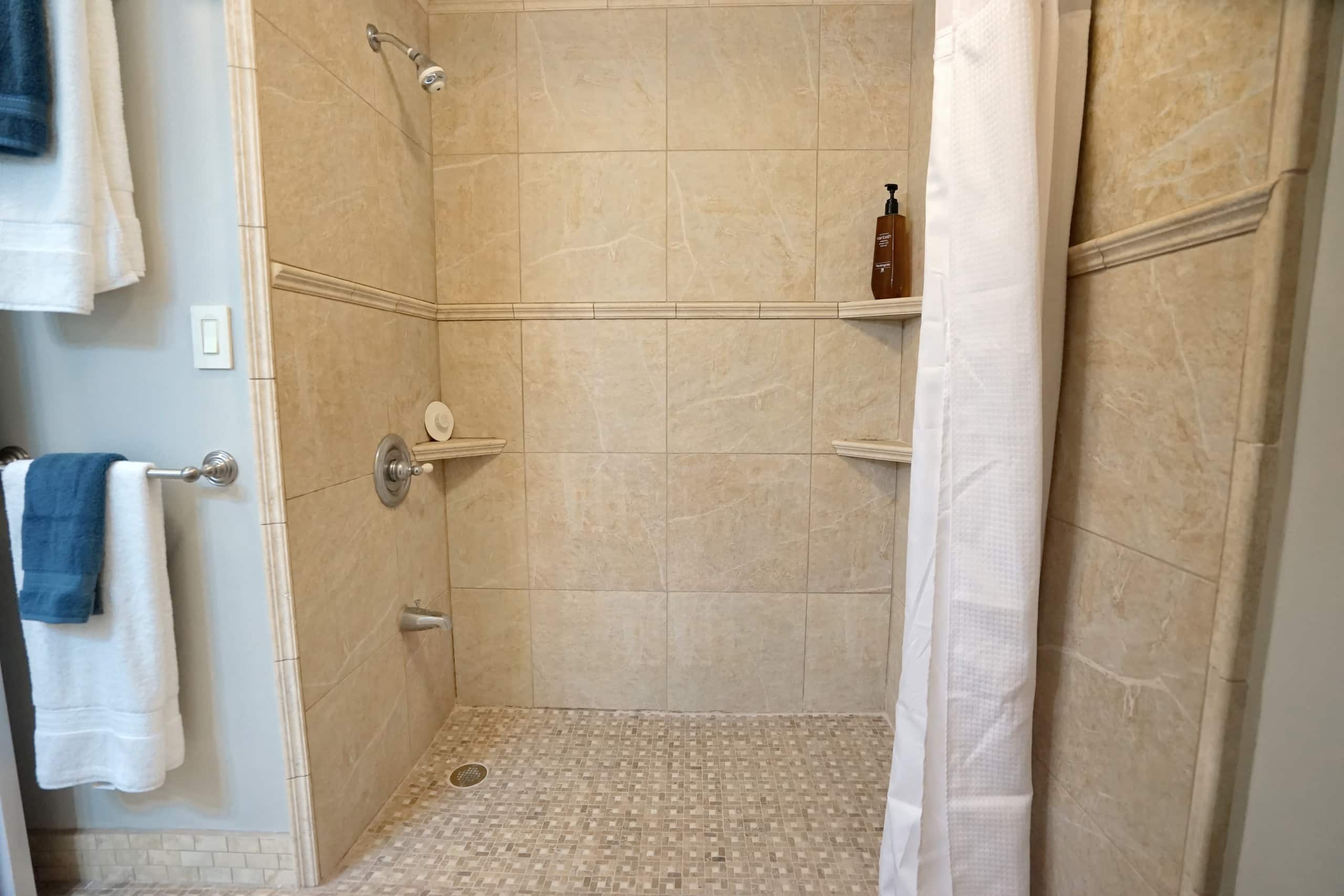 Condo in Kapaa · ★4.95 · 2 bedrooms · 2 beds · 2 private baths - Image 16