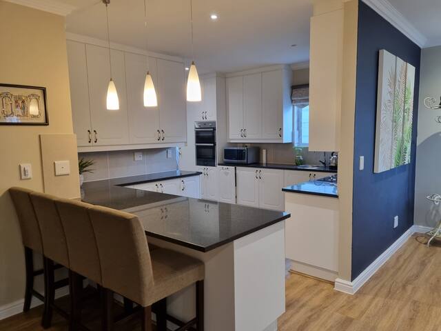 Home Away gallery image 4