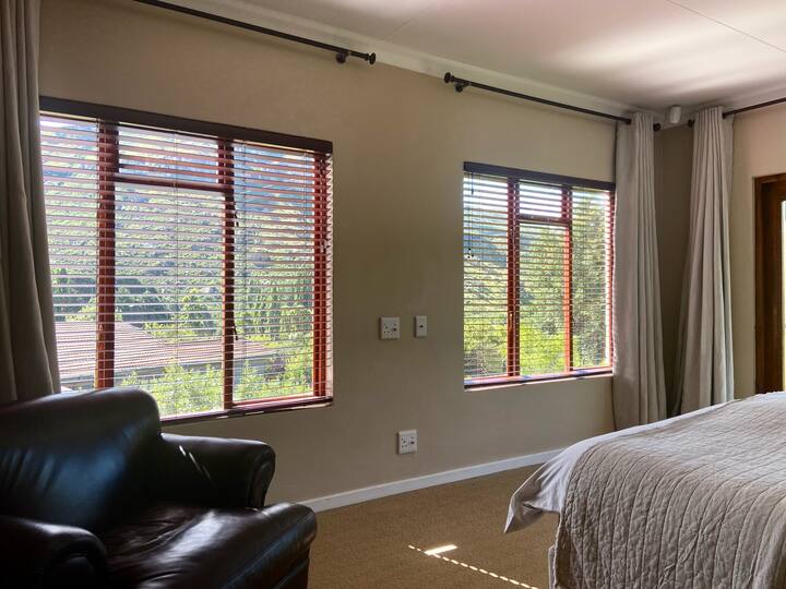 Mwonekano mkuu wa chumba cha kulala