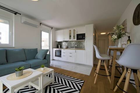 Uptown Rose apartment in Central Osijek