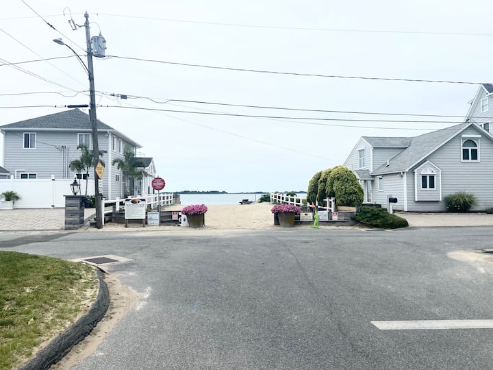 Newly Renovated Beach Cottage Steps from Water Cottages for Rent in