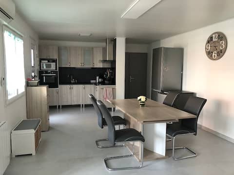 Propriété Airbnb réussie: Cozy home with free parking à Le Barcarès
