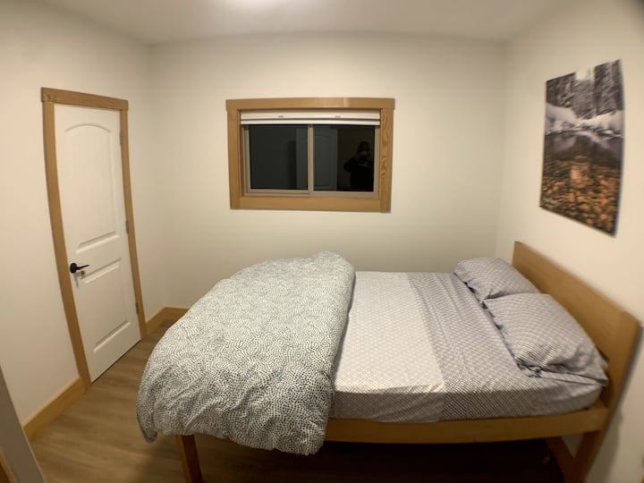 spálňa 1 menšia manželská posteľ