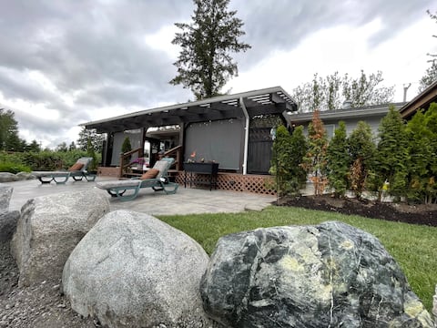 Peaceful Country Escape Near the City