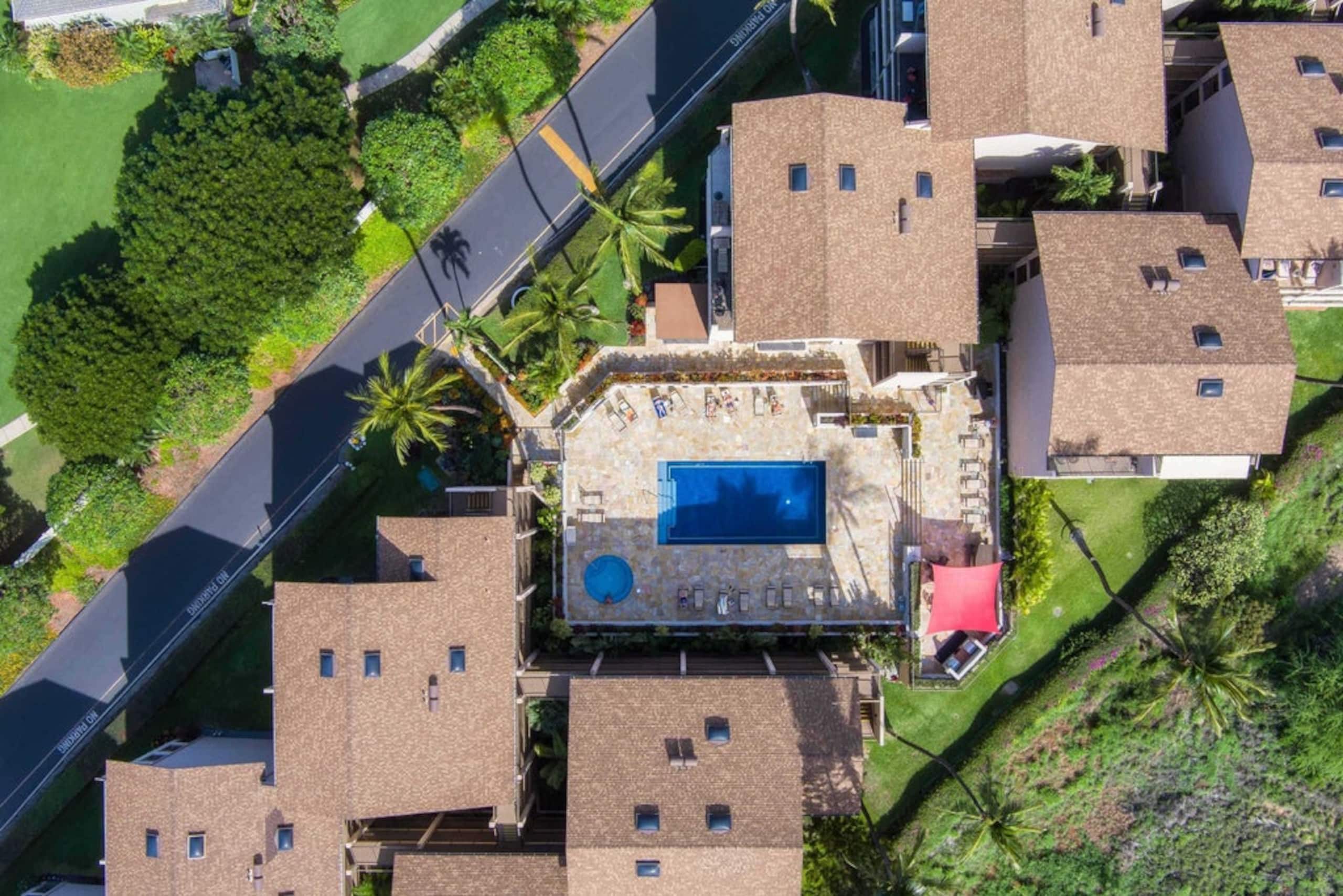 Condo in Kihei · ★4.89 · 2 bedrooms · 2 beds · 1 bath - Image 17
