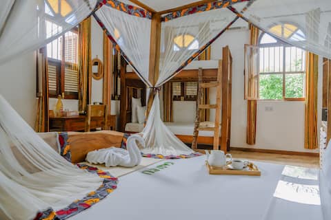 Deluxe Family Room at Shoki Shoki House Stone Town