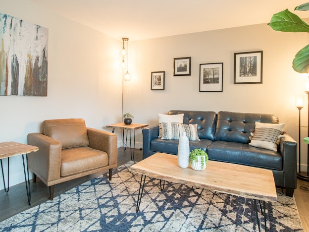 Top performing Airbnb: Cozy House Close to Everything in Aurora