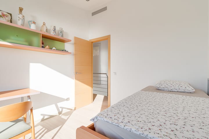 Საძინებელი 1