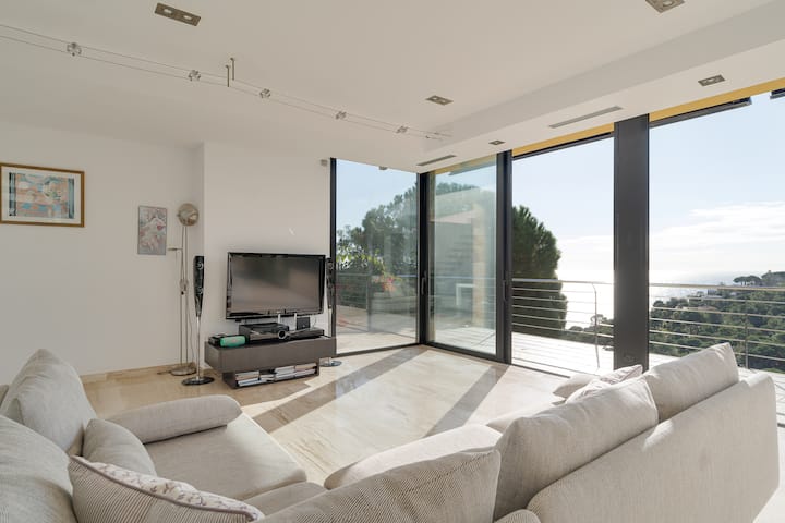 Nice Views ► Private Beach, Pool, Jacuzzi - Tossa de Mar