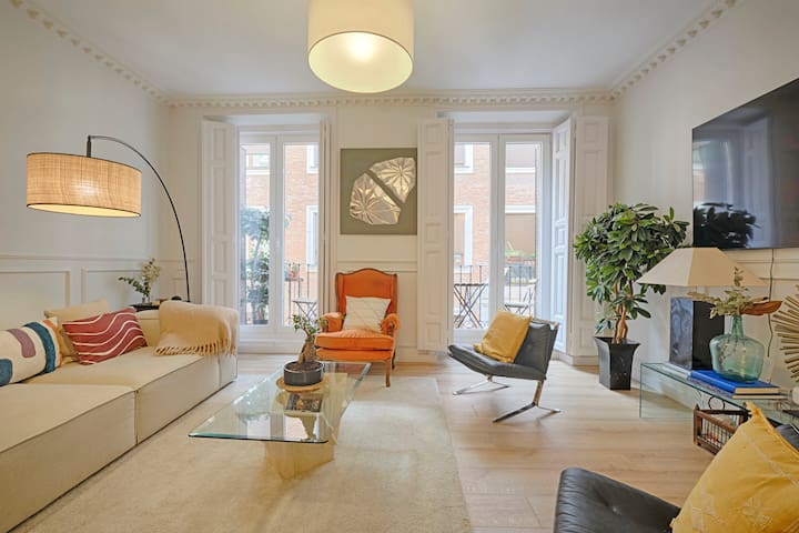 Newly Renovated Design apartment