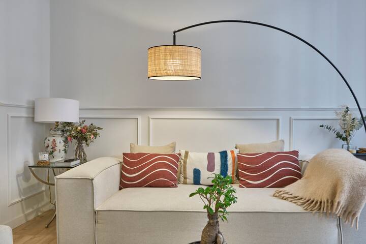 Newly Renovated Design apartment gallery image 3