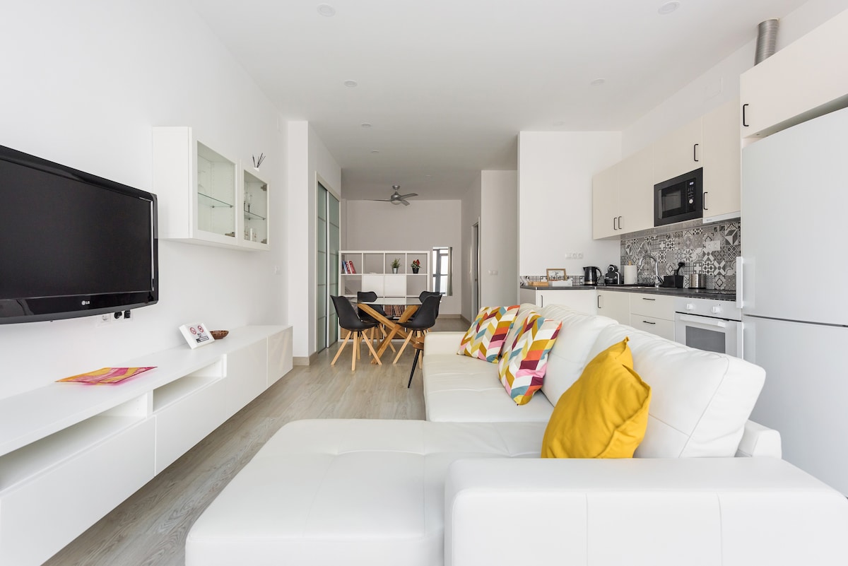 Popular Airbnb listing: Charming Loft A: Cozy and Close to the Center in La Trinidad (Bailén Miraflores)