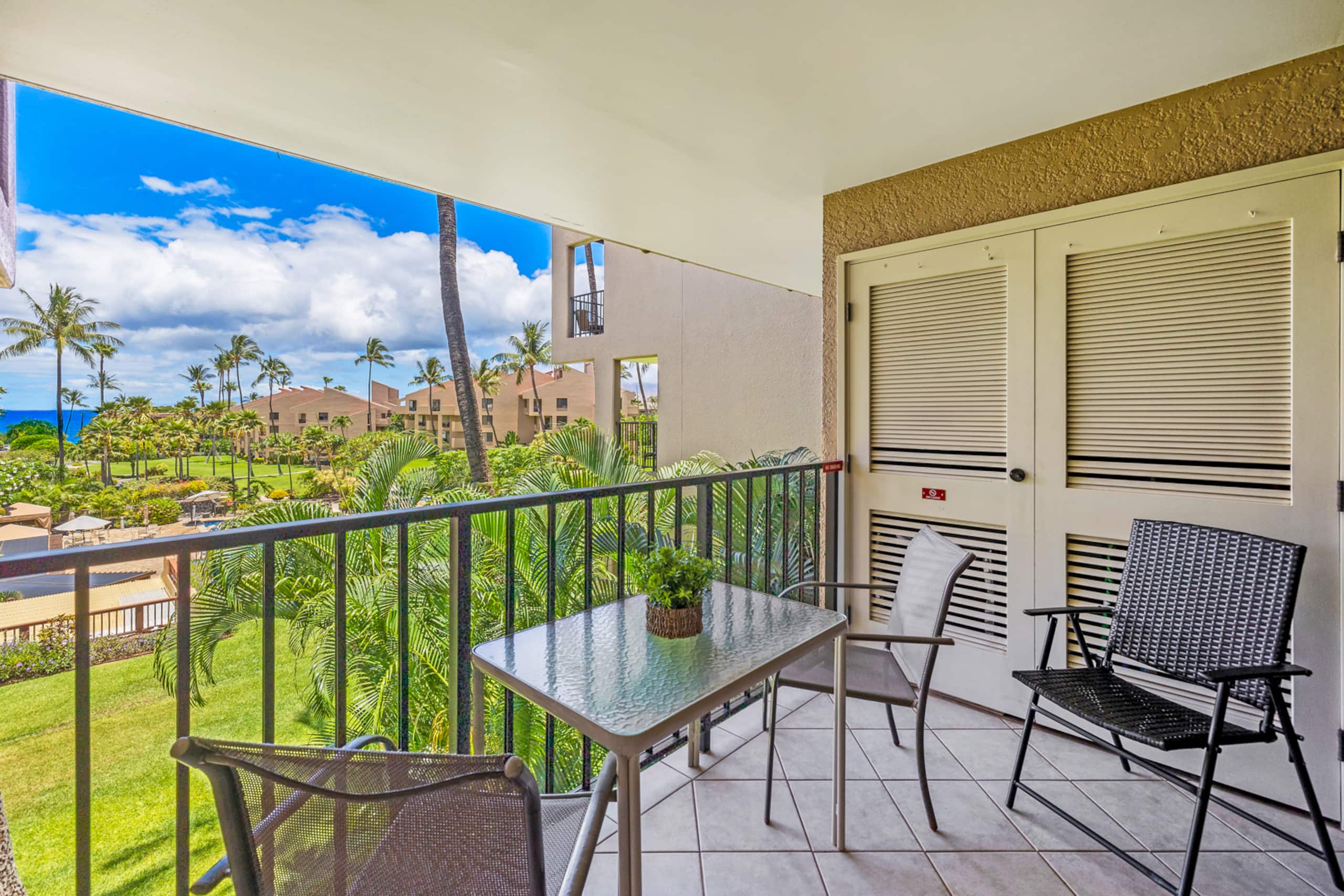 Condo in Kihei · ★4.94 · 2 bedrooms · 4 beds · 2 shared baths - Image 24