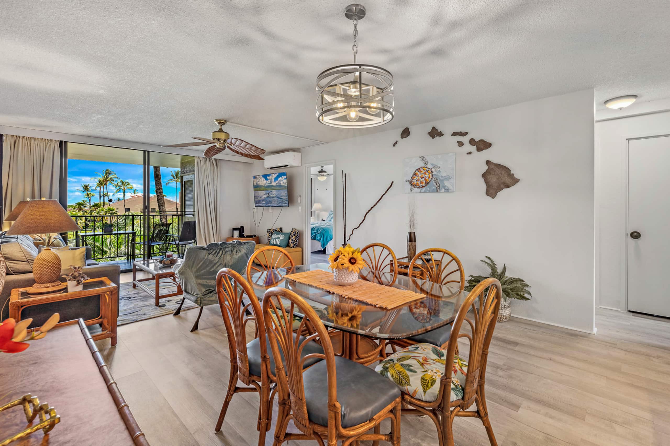 Condo in Kihei · ★4.94 · 2 bedrooms · 4 beds · 2 shared baths - Image 13