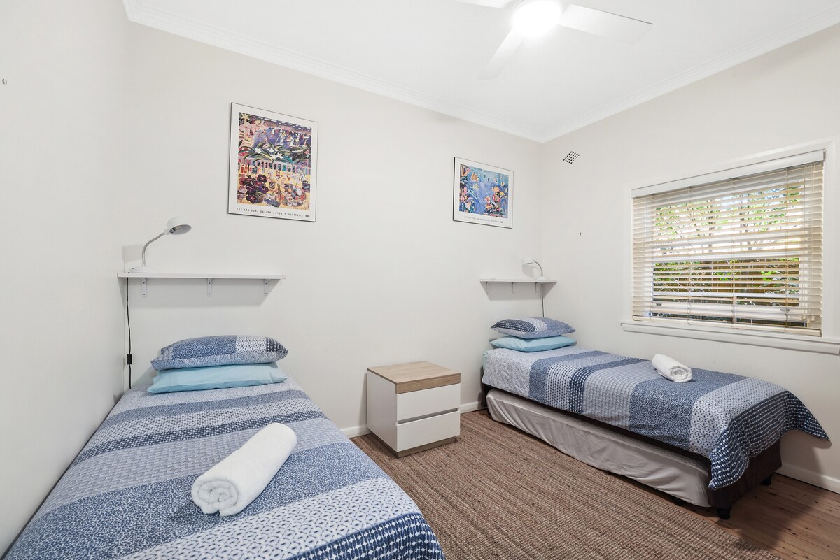 2 singles and a trundle 