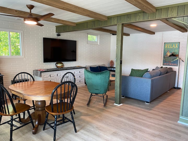8mm | Dock & Slip | Cove | Views | Lily Pad - Sunrise Beach, MO
