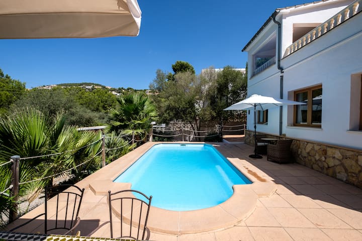 Nice villa Marpessa in Portals Nous with pool