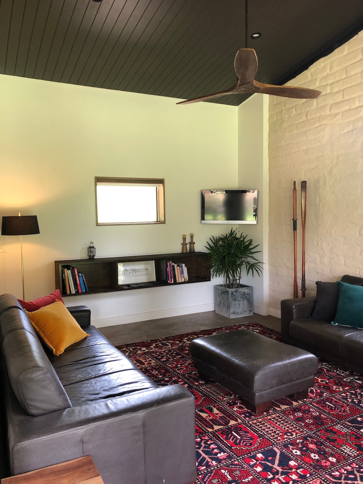 Popular Airbnb listing: Unique Bangalow Mudbrick Cottage on a lovely farm. in Bangalow