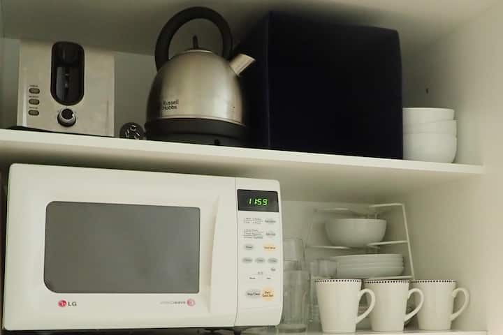 Apartment - East Melbourne - Mcg, Cbd, Shops, Etc - Melbourne