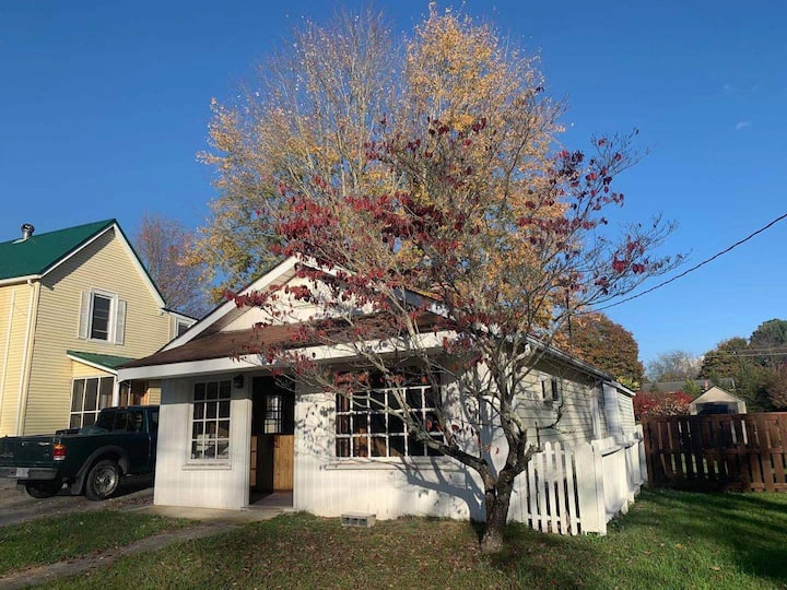 Christiansburg Vacation Rentals & Homes Virginia, United States Airbnb