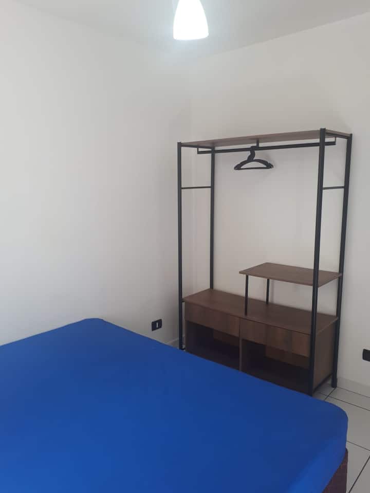 Стая 1 с двойно легло и гардероб.