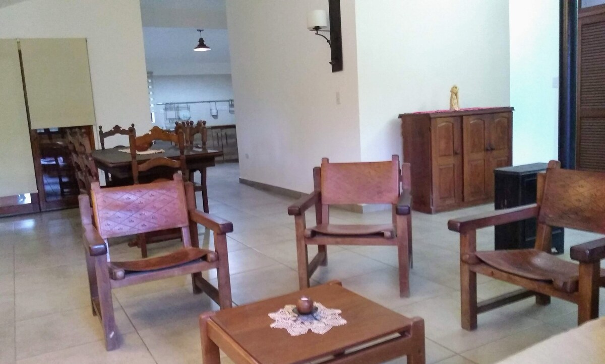 Popular Airbnb listing: Beautiful villa in a forest near the lake in Villa Carlos Paz