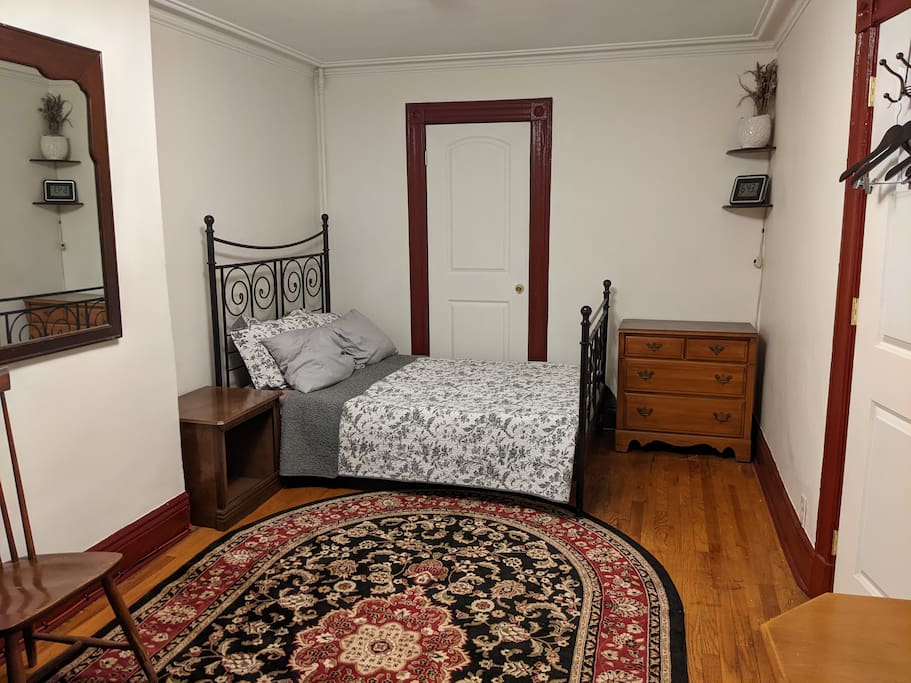 Cozy & Colorful in Bushwick