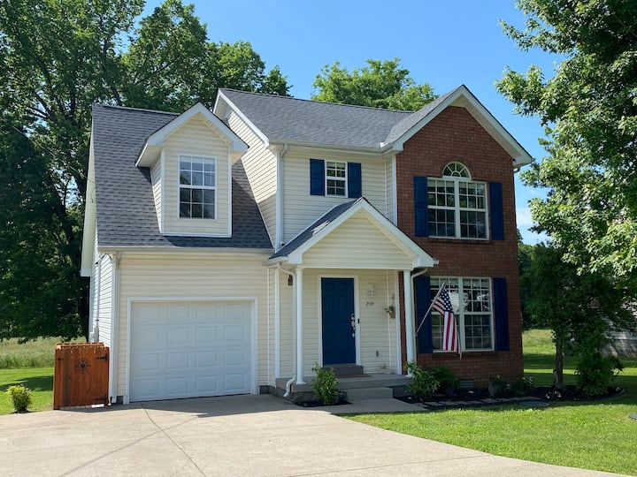 Rutherford Breeze a fun, freshly updated home! Houses for Rent in